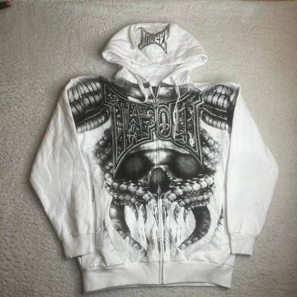 NWT Tapout men's white black full zip hoodie grunge skull mma S